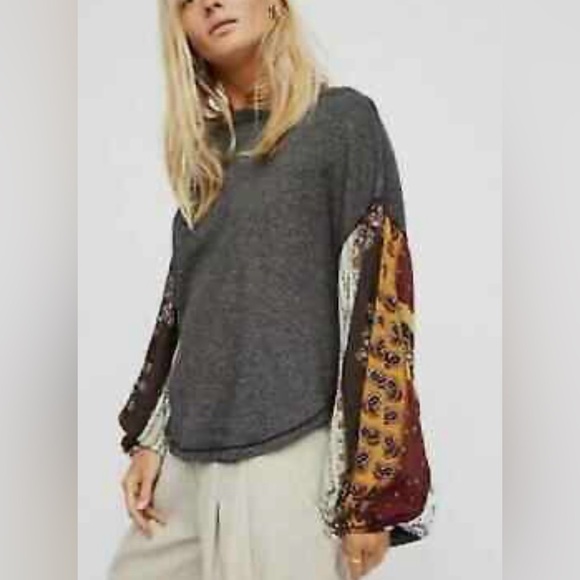 We the Free Free People gray waffle knit w/patchwork sleeves. Oversized Medium - Picture 16 of 16
